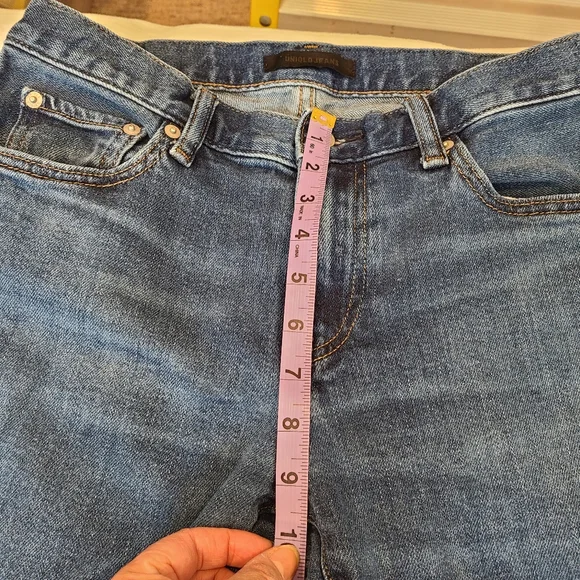 Uniqlo slim fit mid rise straight leg Jeans - Picture 3 of 9